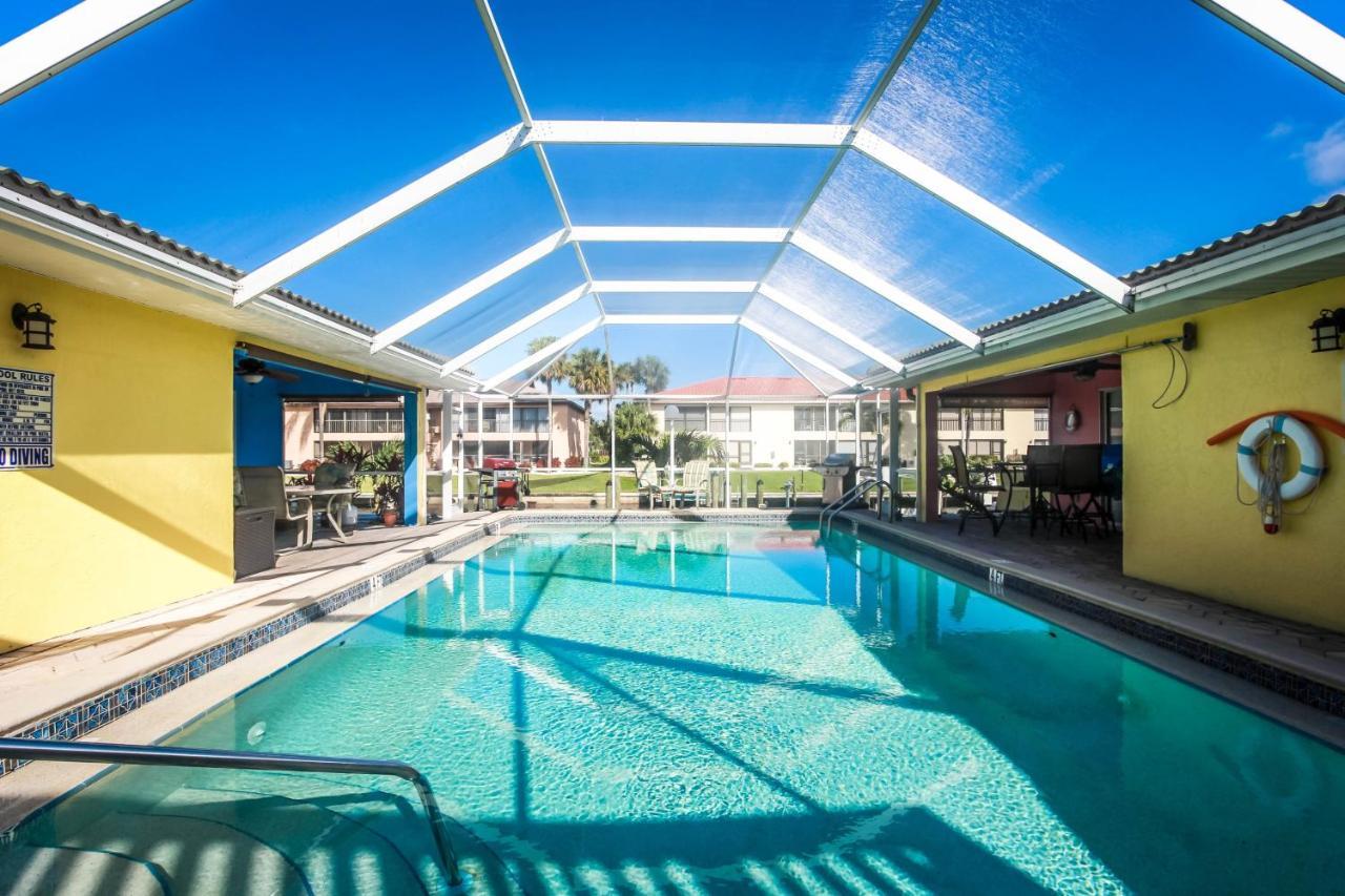 Seatuit Condominiums With Boat Slip Cape Coral Exteriör bild